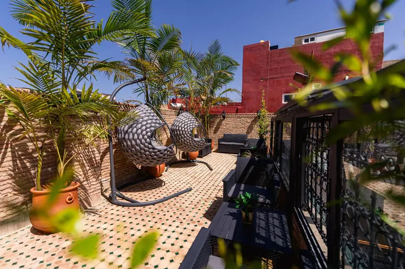 La terrasse au soleil